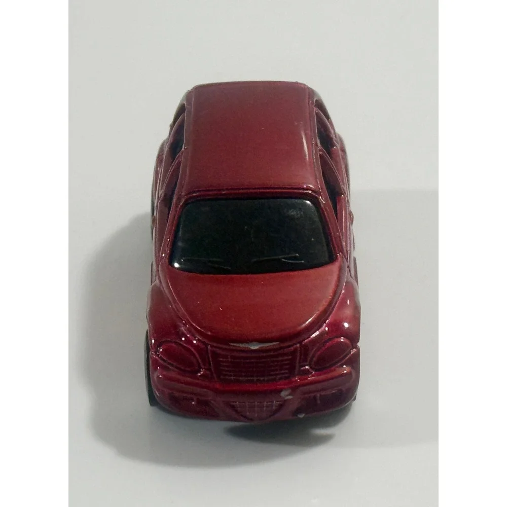 Maisto Chrysler PT Cruiser, Red - 1/64 Scale‎